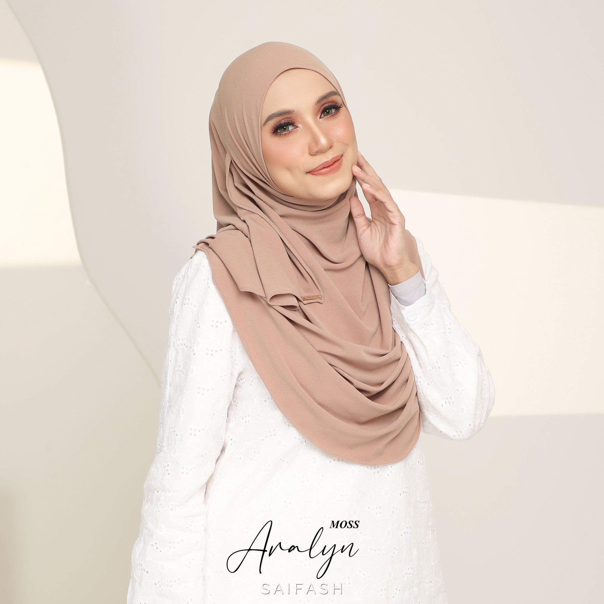 Aralyn Moss Instant Hijab in Hazelnut