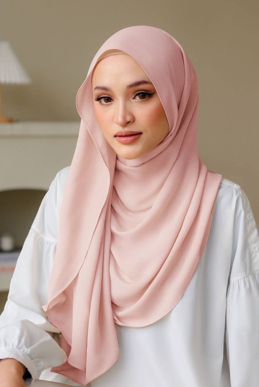 Bayu Instant Shawl in Light Pink